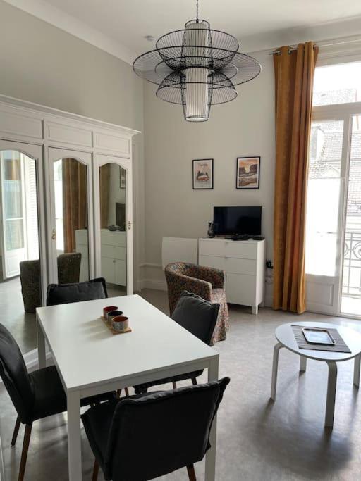 101 Pyrenees Palace Appartement Bagnères-de-Luchon 外观 照片
