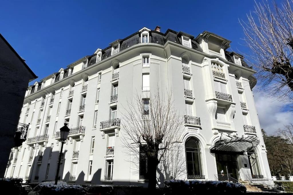 101 Pyrenees Palace Appartement Bagnères-de-Luchon 外观 照片