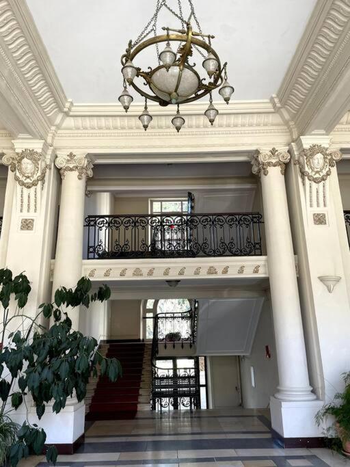 101 Pyrenees Palace Appartement Bagnères-de-Luchon 外观 照片